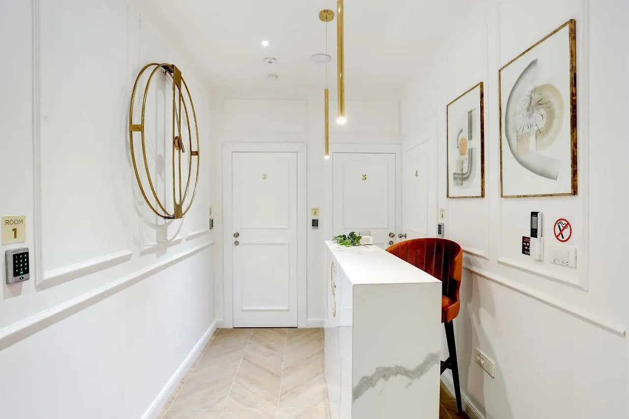 Club Boutique Rooms Split 4*,