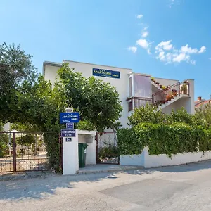 Apartament Near Babic