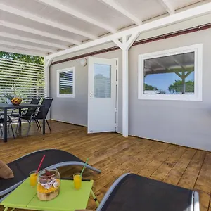 **** Vakantiepark Zelena Laguna Mobile Homes Kroatië