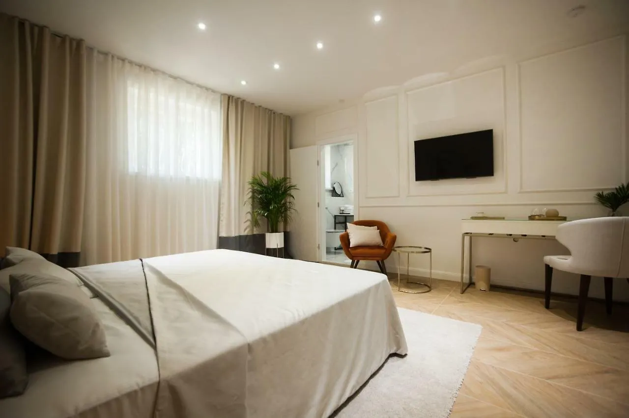 Club Boutique Rooms Сплит