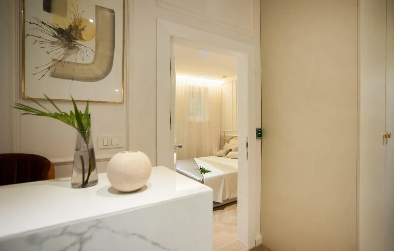 Club Boutique Rooms سبليت 4*,