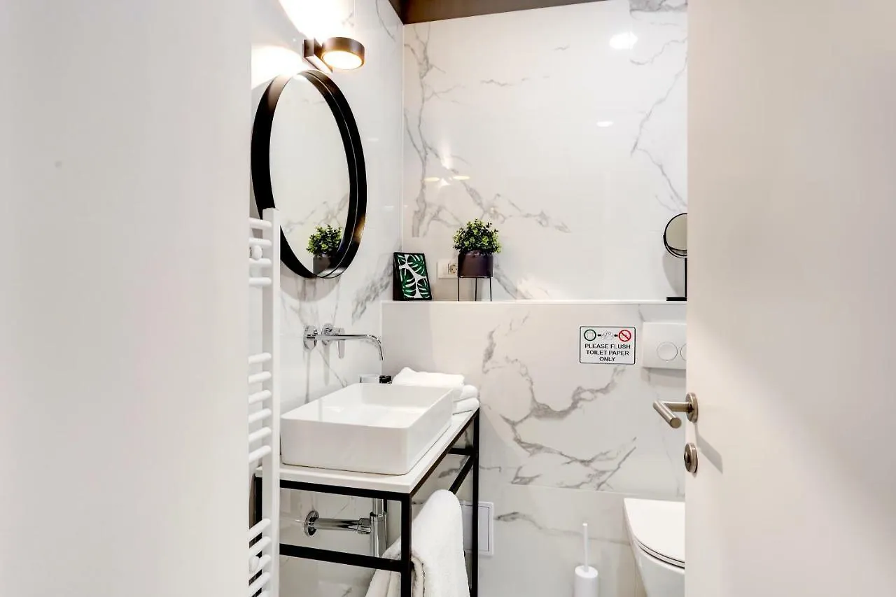 Club Boutique Rooms Сплит